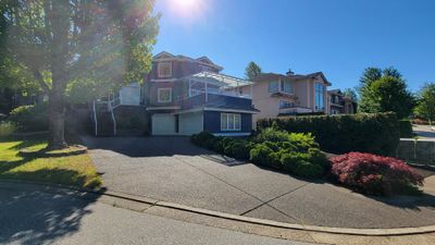 2525 Sapphire Pl, House other with 5 bedrooms, 3 bathrooms and 6 parking in Coquitlam BC | Image 1