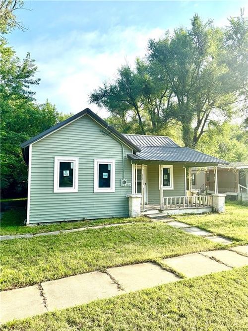 234 Lincoln Ave, Osawatomie, KS, 66064-1354 | Card Image