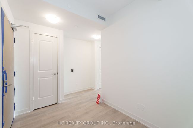 2816 - 4955 Yonge St, Condo with 2 bedrooms, 1 bathrooms and null parking in North York ON | Image 7