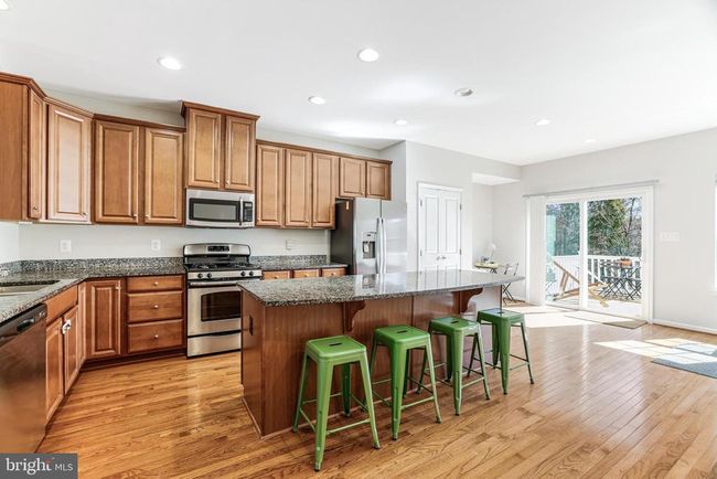 22862 Chestnut Oak Ter, Townhouse with 3 bedrooms, 4 bathrooms and null parking in STERLING VA | Image 13