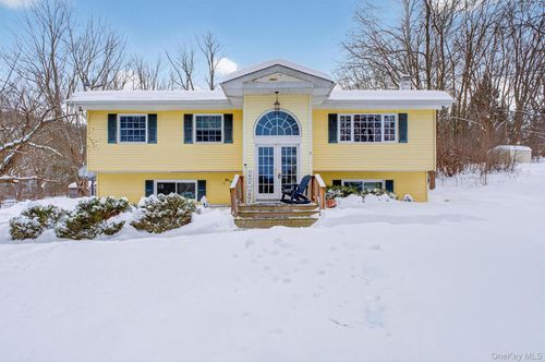 19 Brill Ln, Poughquag, NY, 12570-5748 | Card Image