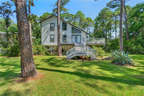 230 Chenault Ave, Dauphin Island, AL, 36528-3522 | Card Image