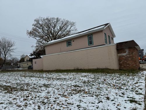 710 Martin Luther King Jr Dr, Jackson, MI, 49203-1839 | Card Image