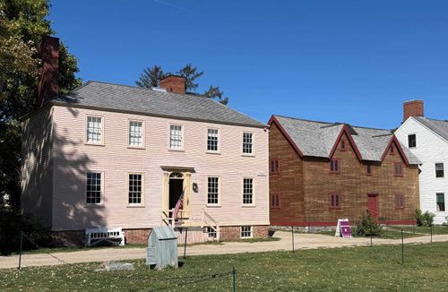 43 Puddle Ln, Portsmouth, NH, 03801 | Card Image