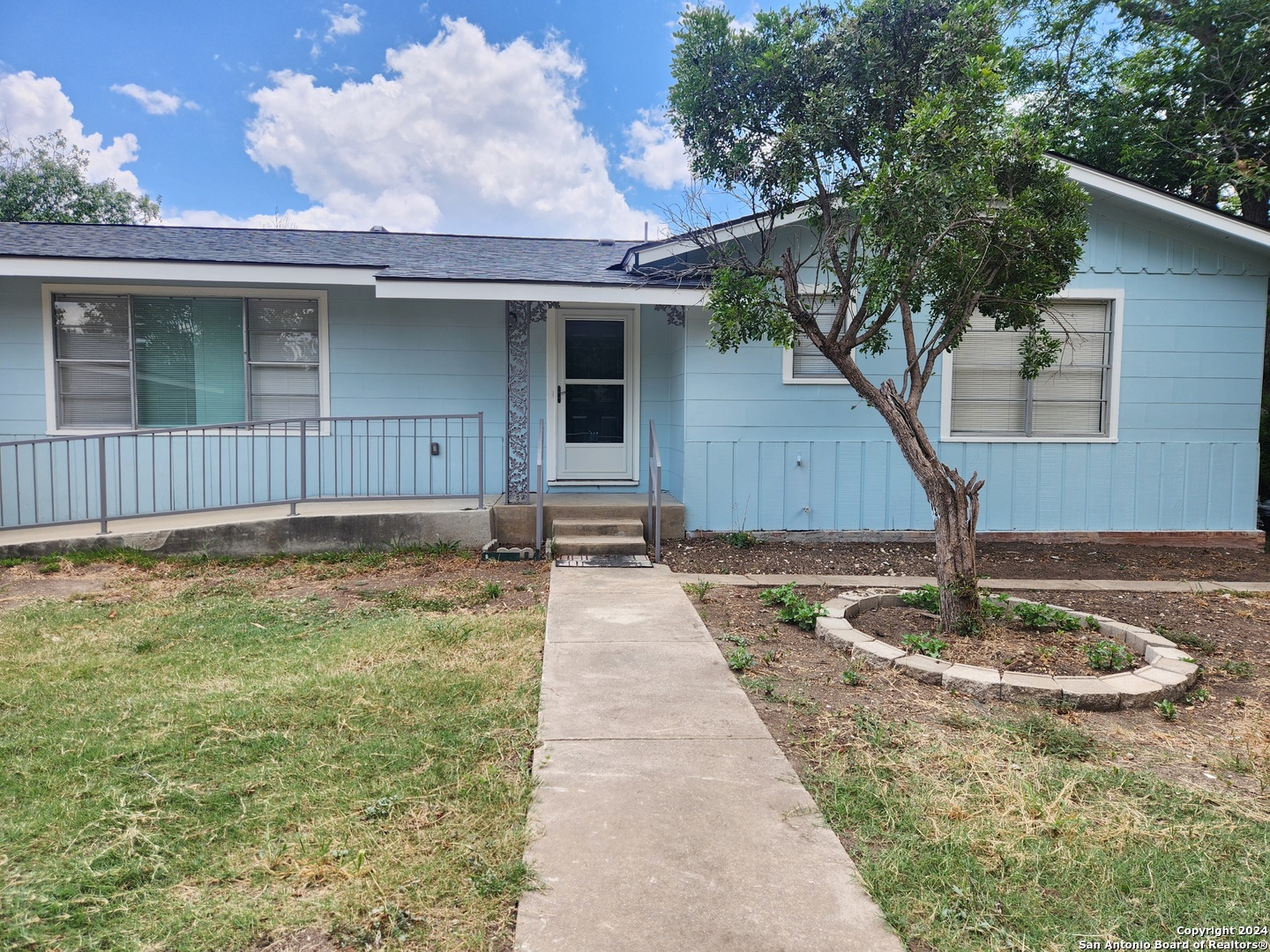 Grobe Dr, San Antonio, TX 78220