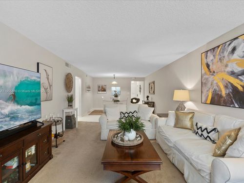 apt-o2-2004 Granada Dr, Coconut Creek, FL, 33066-1156 | Card Image