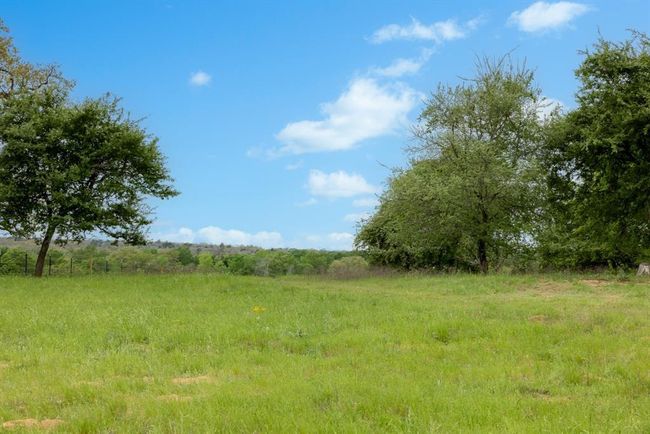 10565 N Highway 77, House other with 3 bedrooms, 3 bathrooms and 4 parking in Lexington TX | Image 39
