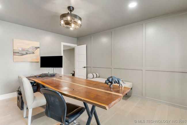 Formal office space | Image 33