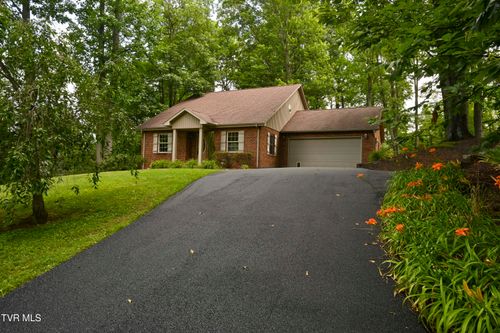 48 Wood Land Cir, Lebanon, VA, 24266-5773 | Card Image