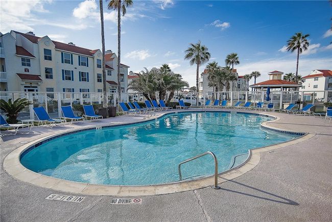 Community pool, gazebo next to the lake. | Image 30