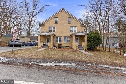 824 Elmwood St, STATE COLLEGE, PA, 16801-7057 | Card Image