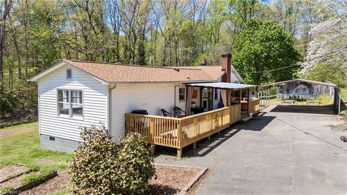 1908 Cartwright Dr, Kernersville, NC, 27284-9207 | Card Image