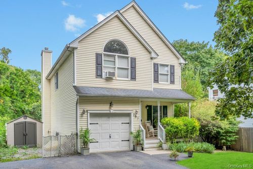 167 Radio Ave, Miller Place, NY, 11764-3414 | Card Image