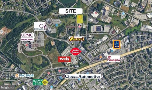 560 B Greenbriar Rd, YORK, PA, 17404 | Card Image