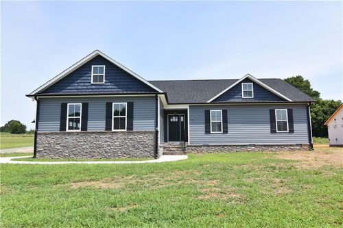 2501 Denton Rd, Thomasville, NC, 27360-6183 | Card Image