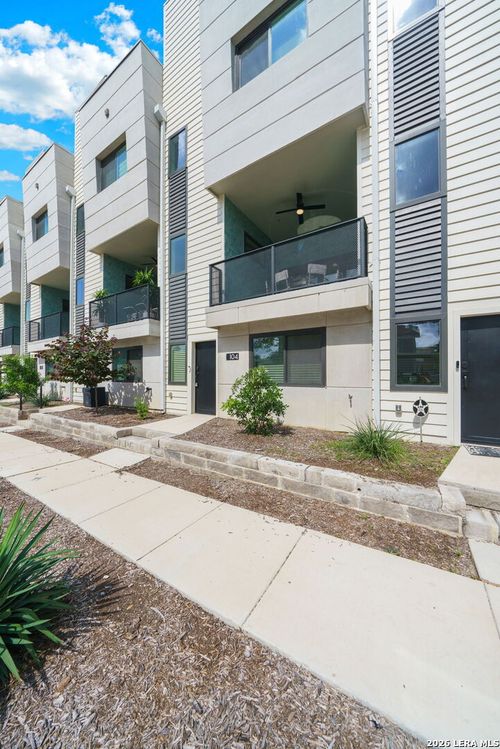104-203 Paschal St, San Antonio, TX, 78212-4703 | Card Image