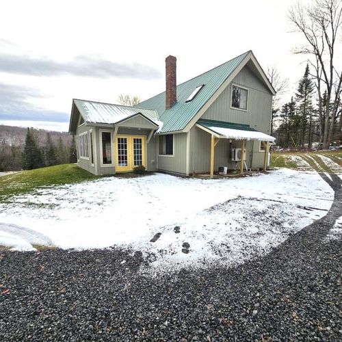 196 Hudson Dr, Lyndonville, VT, 05851-9653 | Card Image