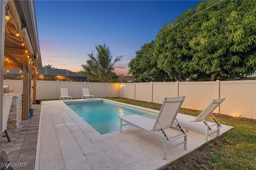 523 107th Ave N, NAPLES, FL, 34108-1854 | Card Image