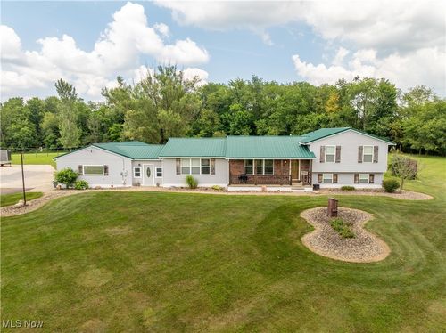 4176 Lunar Rd Ne, Carrollton, OH, 44615 | Card Image