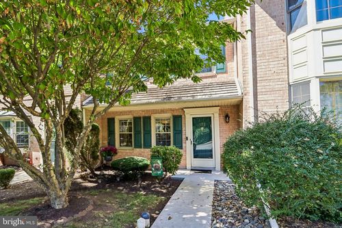 172 Lafayette Ct, TRAPPE, PA, 19426-2233 | Card Image