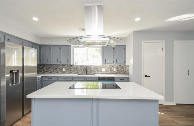 48 Artesia, Home with 3 bedrooms, 2 bathrooms and null parking in Conroe TX | Image 21