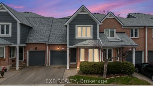 82-2205 S Millway, Mississauga, ON, L5L3T2 | Card Image