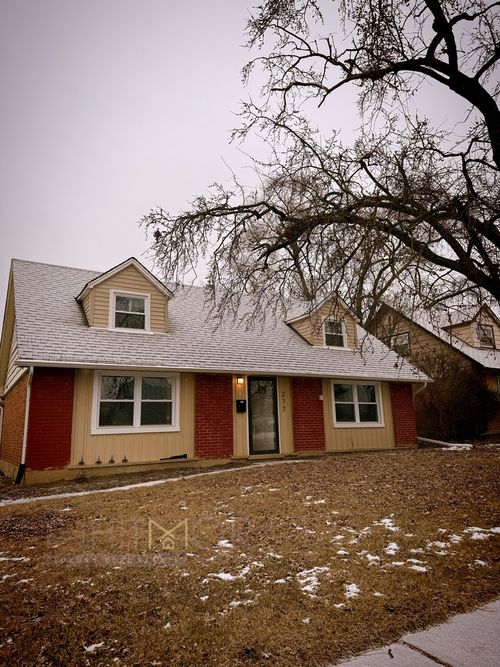 277 W Raye Dr, Chicago Heights, IL, 60411-1093 | Card Image
