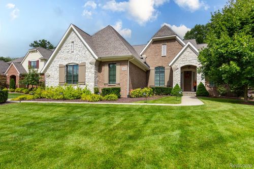 2310 Medinah Ct, Commerce Township, MI, 48382-3107 | Card Image