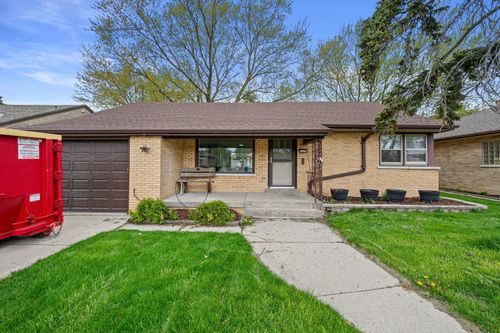5629 S Quality Ave, Cudahy, WI, 53110-2318 | Card Image