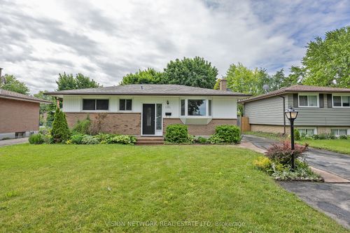 171 Pawnee Rd, London, ON, N5V2T1 | Card Image