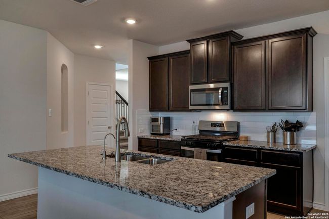 702 Overlook Rdg, House other with 5 bedrooms, 4 bathrooms and null parking in Cibolo TX | Image 18