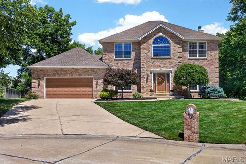 320 Huntleigh Manor Drive, St Charles, MO, 63303 | Card Image