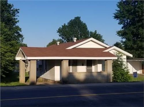 319 Rogers St, Clarksville, AR, 72830-3741 | Card Image
