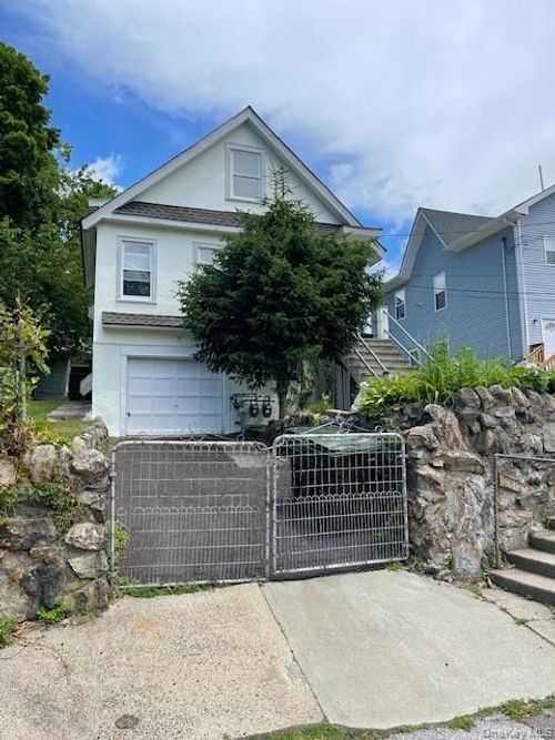 2-7 Sweezy Ave, Highland Fls, NY, 10928-1416 | Card Image