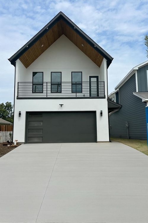 2023 Life Ave, Dallas, TX, 75212-2449 | Card Image