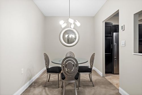 apt-b11-31 Hamlin Ln, Needham, MA, 02492-4607 | Card Image