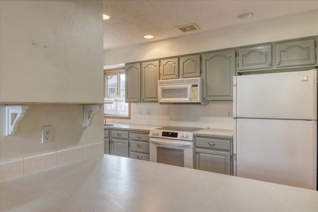 3023 S Winthrop Ln, Condo with 2 bedrooms, 3 bathrooms and null parking in Spokane WA | Image 16