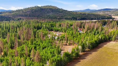 102 Fox Ln, Newport, WA, 99156-4101 | Card Image