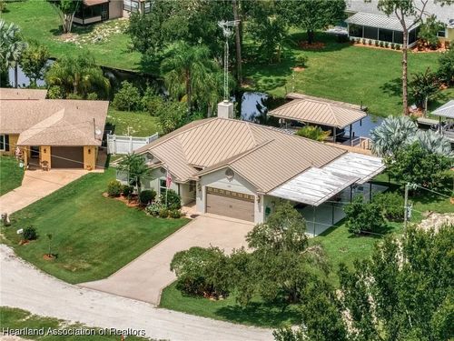 105 Fern Ct, Lake Placid, FL, 33852-8111 | Card Image