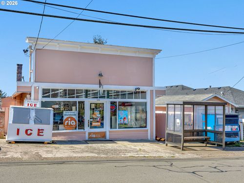 690 Alameda Ave, Astoria, OR, 97103 | Card Image