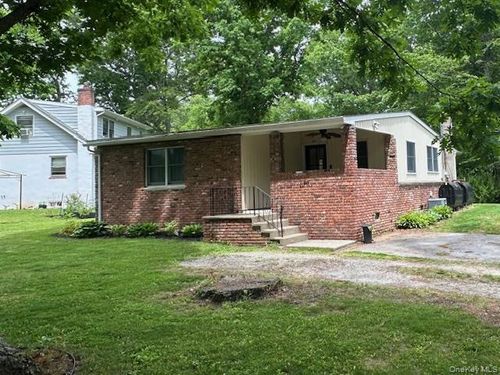 15 Roanoke Rd, Patterson, NY, 12563-1208 | Card Image