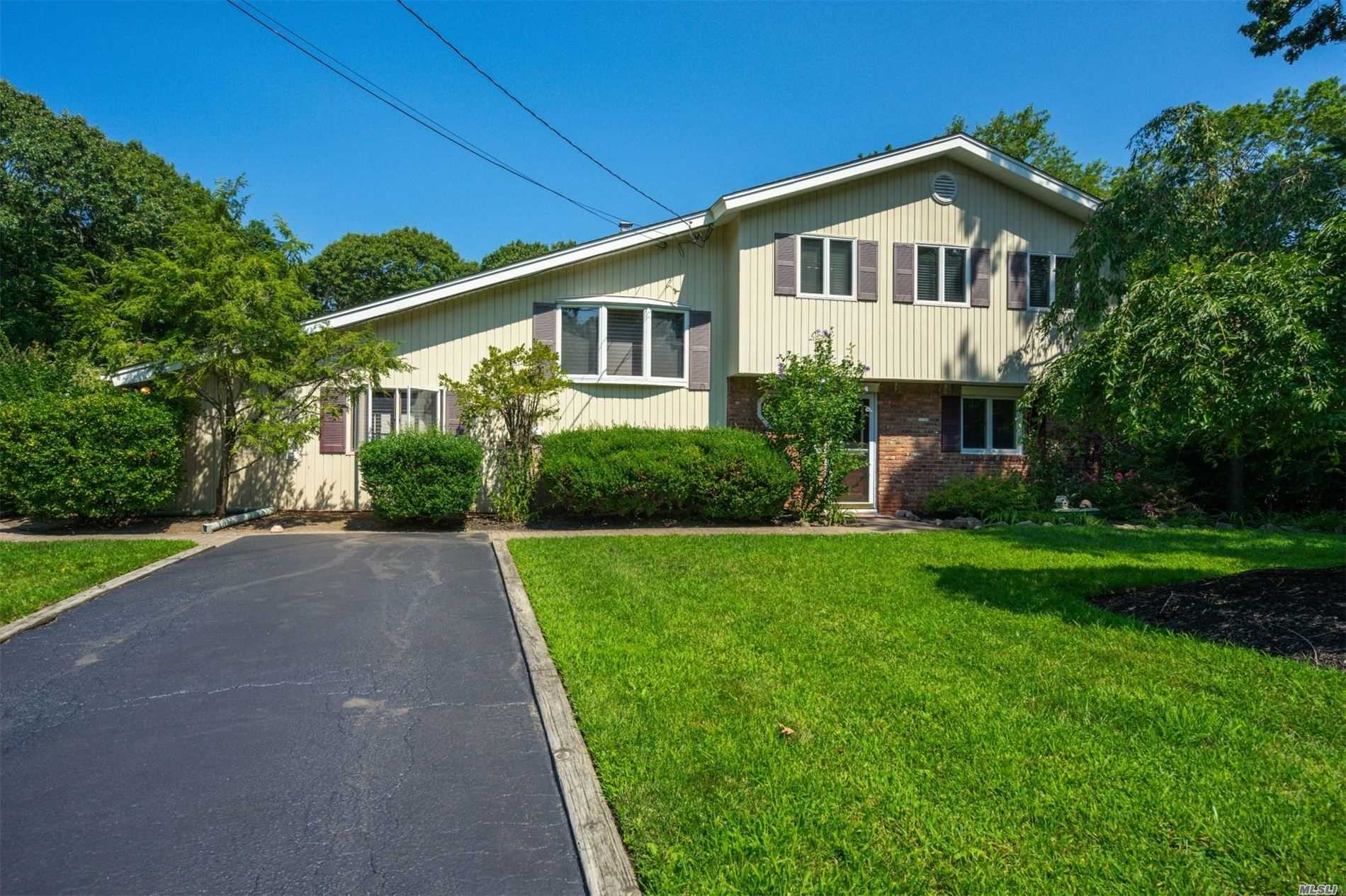 145 John Street, Sold in Hauppauge Zoocasa