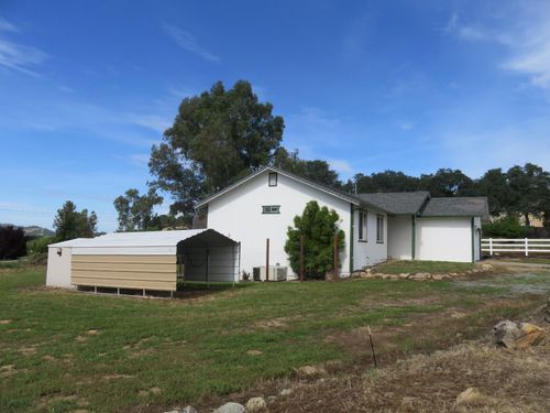 3068 Hartvickson Ln, Valley Springs, CA, 95252-9534 | Card Image
