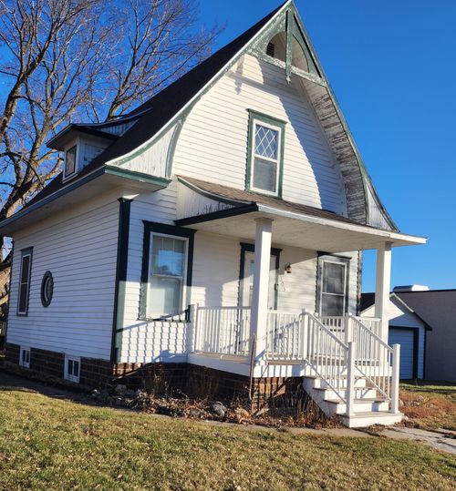 305 1st Ave, Sacred Heart, MN, 56285 | Card Image