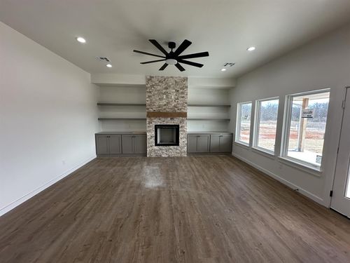 209 Outlander Way, Shawnee, OK, 74804-9754 | Card Image