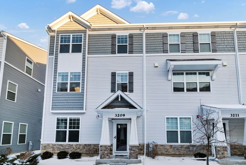 3209 Trillium Cir, Rolling Meadows, IL, 60008-1667 | Card Image