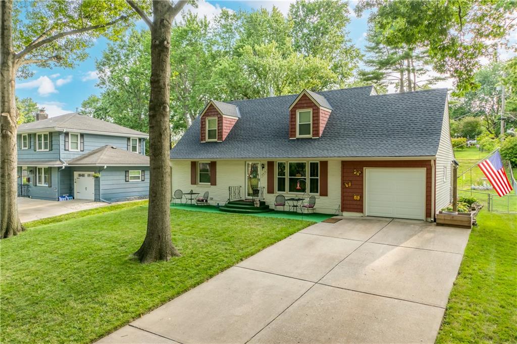 Sherwood Dr, Kansas City, MO 64119