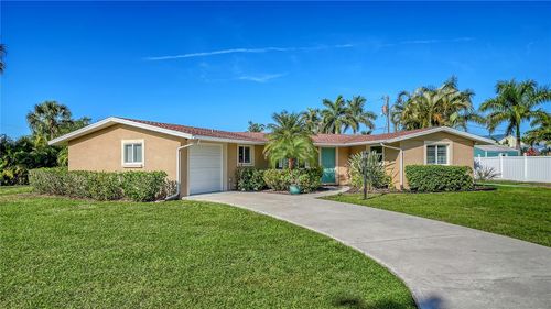 6620 Avenue C, SARASOTA, FL, 34231-8821 | Card Image