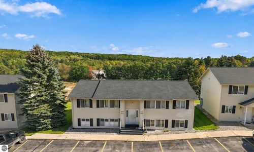 14-3798 Vale Drive, Traverse City, MI, 49686 | Card Image