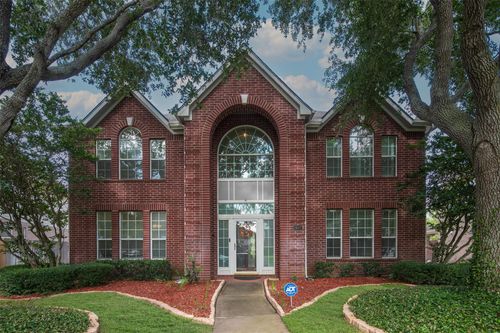 2627 Brazos Ridge Dr, Sugar Land, TX, 77479-8929 | Card Image